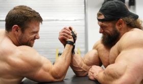 Шоу-единоборства короткого формата: Power Slap, BKFC, армрестлинг — правила, критерии победы, линии